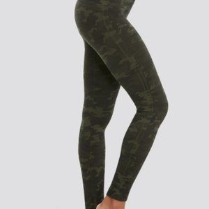 Spanx Look at Me Now Leggings Green Camo NWT